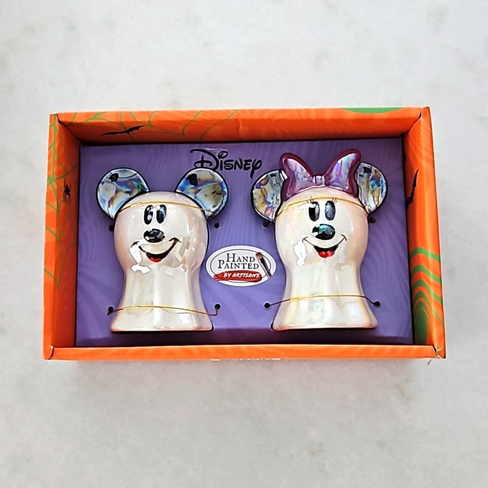 Disney Mickey/ Minnie Salt/Pepper Shakers - Picture 3 of 8
